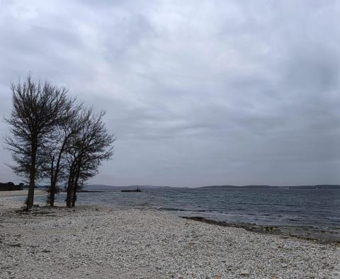 Einzigartiges Stadtgrundstück zum Verkauf in Fažana, 50 m vom Strand entfernt - foto 38