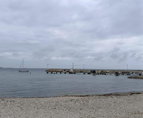 Einzigartiges Stadtgrundstück zum Verkauf in Fažana, 50 m vom Strand entfernt - foto 41