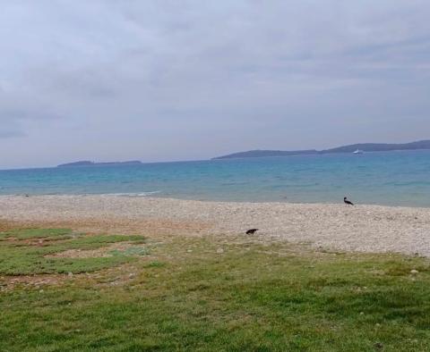 Einzigartiges Stadtgrundstück zum Verkauf in Fažana, 50 m vom Strand entfernt - foto 53