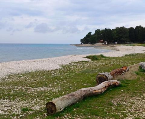 Einzigartiges Stadtgrundstück zum Verkauf in Fažana, 50 m vom Strand entfernt - foto 54