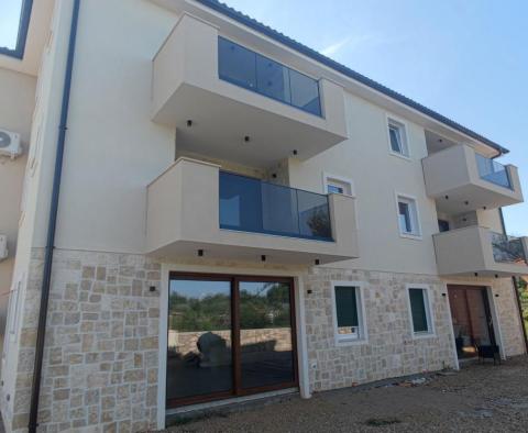 Two new apartments for sale in Malinska-Dubašnica, with sea views - pic 2