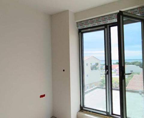 Luxusapartment in einem neuen Gebäude 100 m vom Meer entfernt, mit Panoramablick auf das Meer in Medulin - foto 24