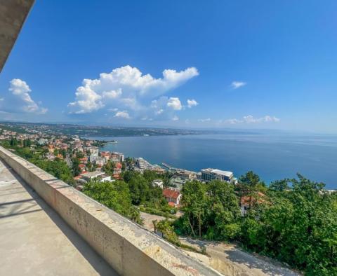 Wyjątkowy penthouse z basenem na dachu nad centrum Opatiji, garaż, panoramiczny widok na morze - pic 4