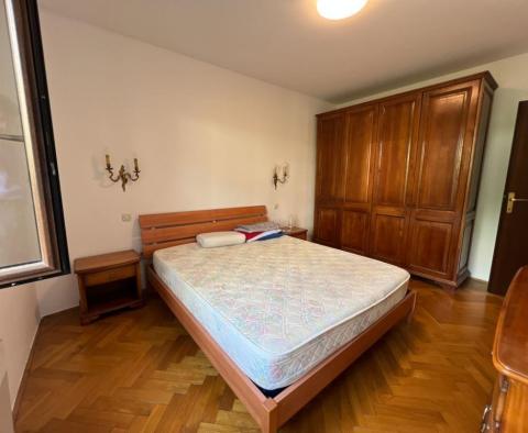 Prostorný apartmán v přízemí s terasou pouhých 100 metrů od pláže v Ičići - pic 10