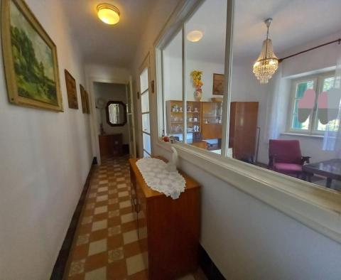 Romantic retro apartment in a maintained seaside house, center of Volosko, 100 meters from the sea only - pic 2