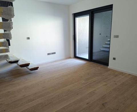 Luxury smart home duplex apartment in the center of Pula - pic 10