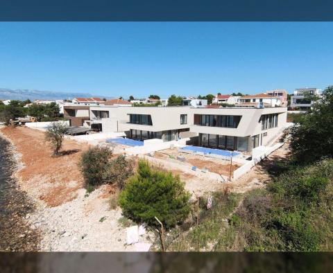 New contemporary villa in Nin area, on the 1st line to the sea - pic 12