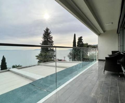 Perfect luxury apartment in a 4**** residence on the 1st line to the sea in Opatija - pic 8