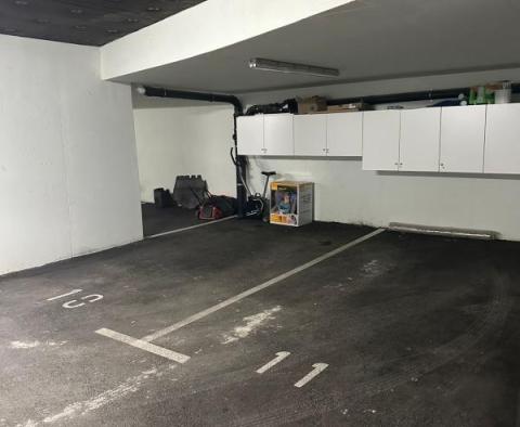 Schöne 2-Zimmer-Wohnung zum Verkauf in Split, mit 2 Garagenplätzen - foto 12