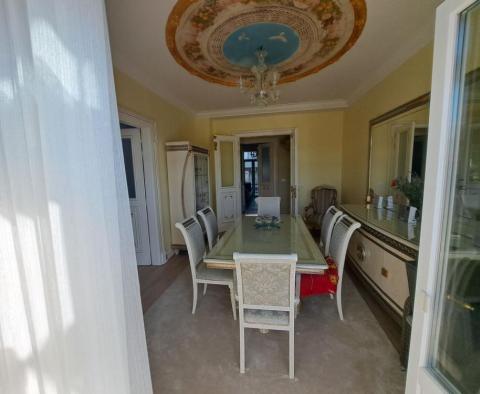 Luxury apartment of 106 m2 in the centre of Rijeka 100 meters from the sea - pic 27