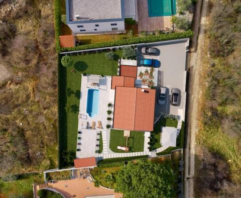 Villa in Buje, with great potential, with swimming pool and sea views - pic 3