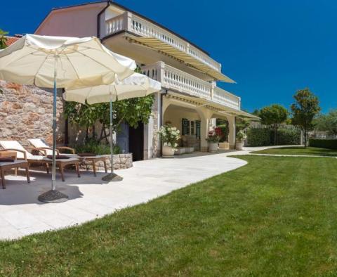 Fantastic estate in Bribir, Vinodolska Općina on 4646 sq.m. of land, with tennis terrain and pool - pic 6