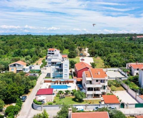 Wunderschönes touristisches Anwesen mit 5 Apartments in Kozino, Zadar - foto 4