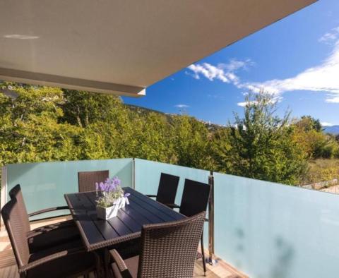 Maison avec 6 appartements en location meublée à Baska sur l'île de Krk - pic 26