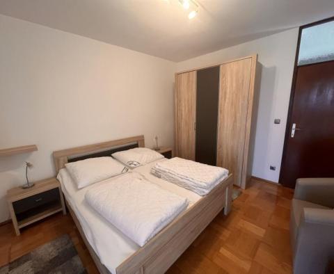 Dom apartamentowy z 4 apartamentami i widokiem na morze w Crikvenicy, 400 metrów od morza, z niesamowitym widokiem na morze - pic 9