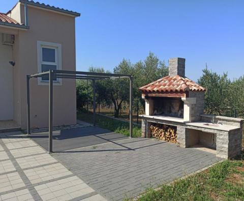 Furnished family house with a garage in a quiet location, Busoler, Pula - pic 41