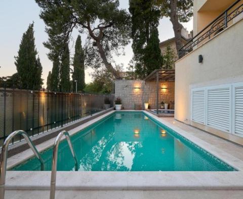 Exceptional classical style villa in Split, with swimming pool and wonderful sea views - pic 4