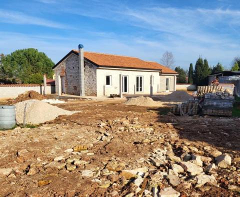 Modernized detached stone house in Umag area - pic 7