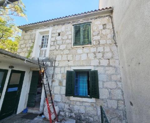 Partie d'une charmante maison en pierre à Tucepi, à 10 mètres de la mer - pic 2