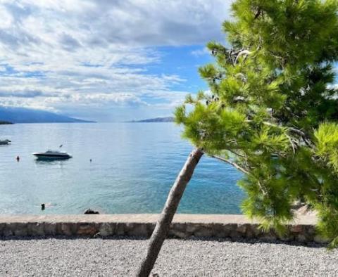 Magnifique maison en 1ère ligne dans la région de Novi Vinodolski avec possibilité d'amarrage ! - pic 3