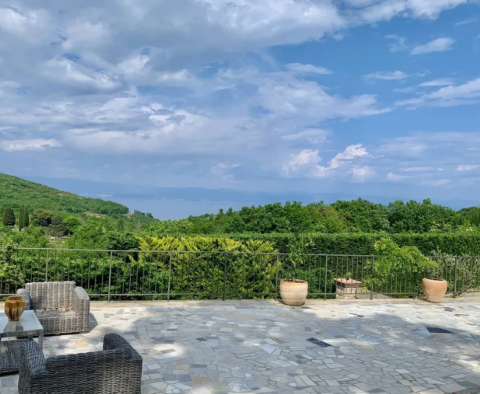 Wunderschönes Haus mit Meerblick in Moscenicka Draga auf einem großen Grundstück - foto 6