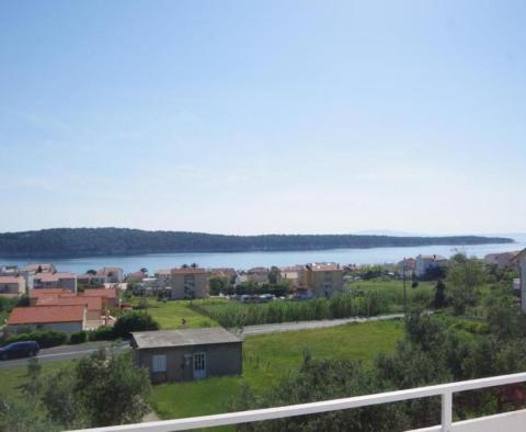 House of 5 apartments in Barbat na Rabu, Rab, 300m from the sea - pic 5