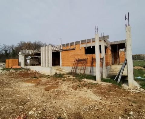 House under construction in Sošići, Kanfanar - pic 2