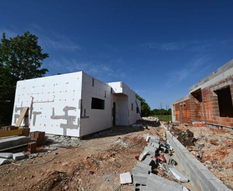 Villa under construction in Svetvinčenat - two similar villas for sale nearby - pic 10