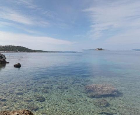 Plus grande partie d'une île verte au sein du magnifique archipel des Kornati - pic 3