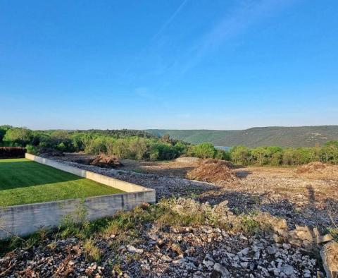 Baugrundstück in Meeresnähe in der Gegend von Rabac zu einem lustigen Preis - foto 4