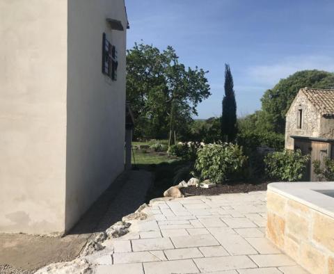 Un domaine magique avec deux maisons près de la mer dans la région de Rabac - pic 6