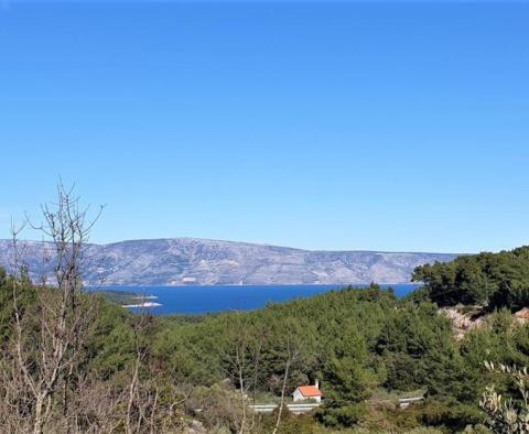 Agricultural land plot for sale 24.000 sqm with a 60 sqm stone object in Jelsa area on Hvar island - pic 2