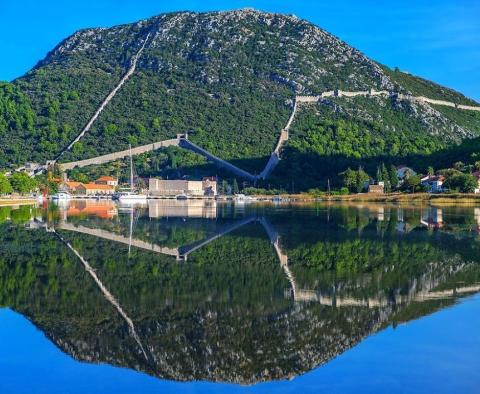 Více než 100 000 m2. zemědělské půdy na Pelješaci 