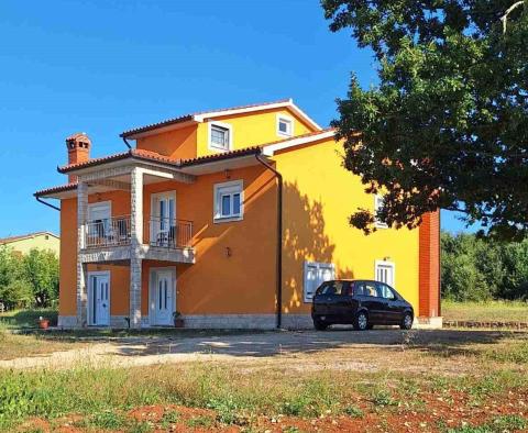 ISTRIE, LABIN - Maison individuelle en bordure du village 