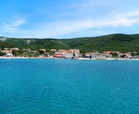 Building land on Cres island, 1st line to the sea 