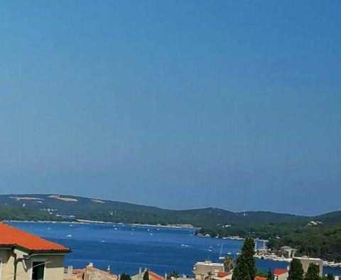 Apartment with 2 bedrooms on Mali Losinj island, with sea views, for sale 