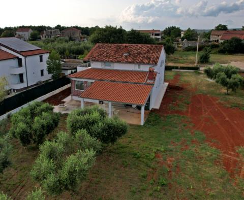 House with a spacious garden in Porec region, 5 km from the sea, for sale 