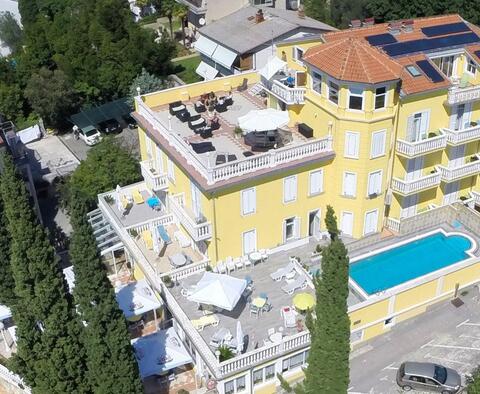 Grand hotel in Crikvenica, 45 m from the sea, for sale 