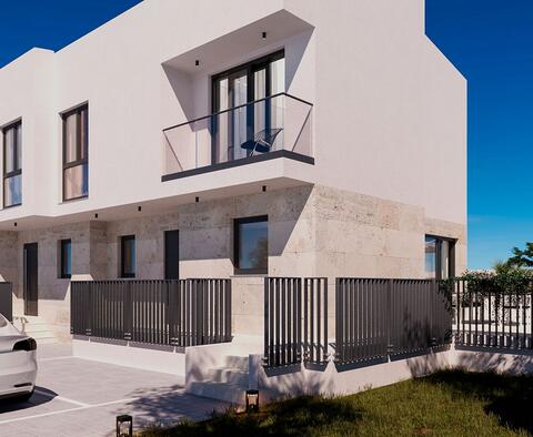 New house in a quiet location with a sea view in Barbariga, for sale! 