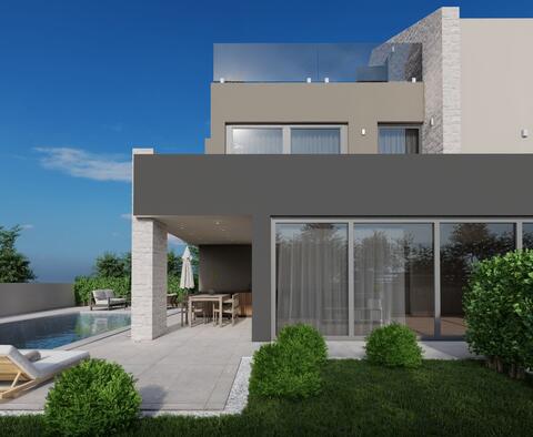 Modern villa in Poreč, 500m from the sea, for sale 