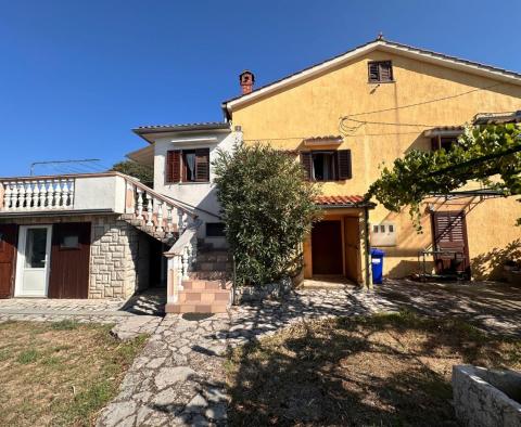 Semi-detached house on Krk island in Vhr, for sale  