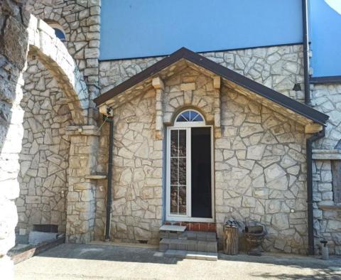 Stone house with garden for sale in Banjole just 200 meters from the beach!  