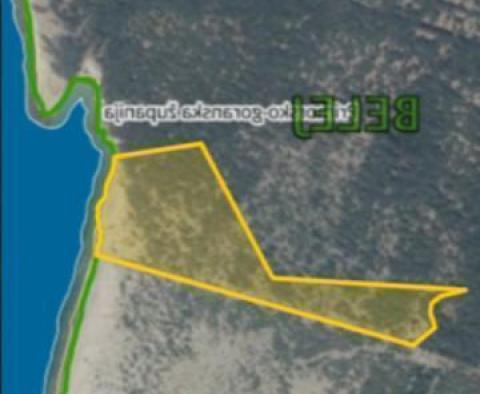 Land plot for sale on Cres island in Belej, right by the sea 