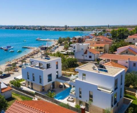 Luxurious sister villas 1st row to the sea in Zadar area 