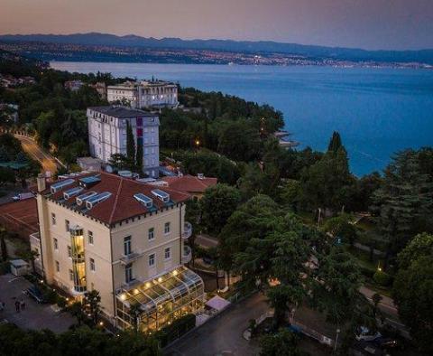 Klasyczny mieszczański budynek w regionie Opatija - 4****-gwiazdkowy hotel butikowy  