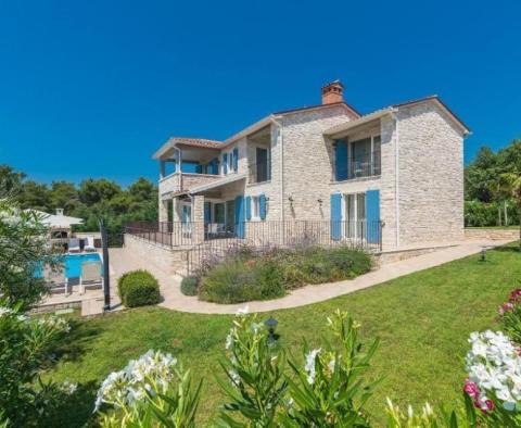 Magnifique villa à Višnjan avec vue sur la mer, qui vaut vraiment l'argent demandé 