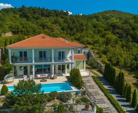 Wonderful villa in Crikvenica within greenery, with sea views 