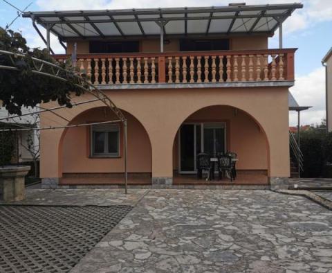 Detached house with two apartments in Malinska on Krk island 