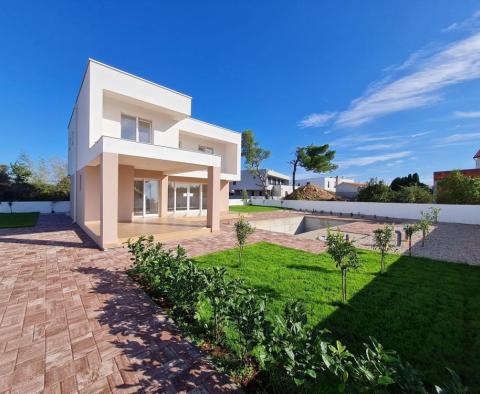 Neu gebaute Villa in Zaton bei Nin 