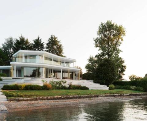 Neue moderne Villa in erster Meereslinie mit Pool an der Riviera von Opatija 